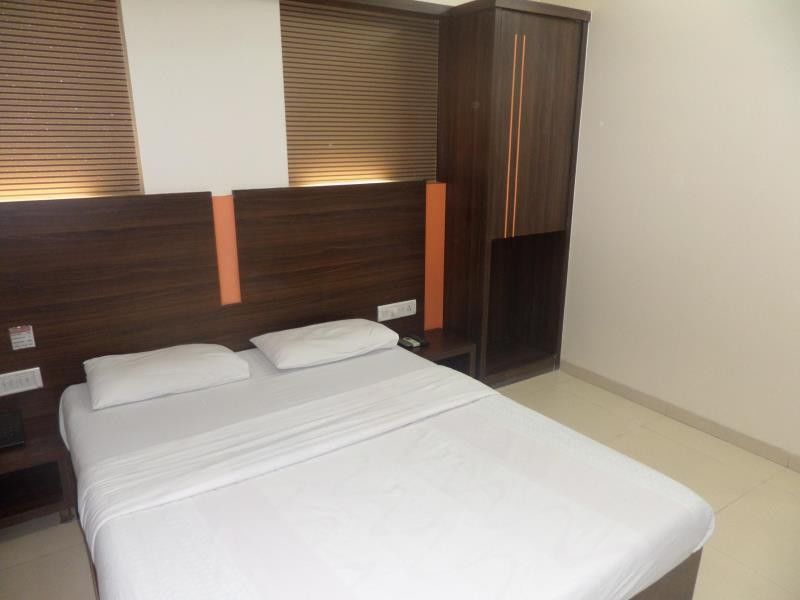 מומביי Hotel Paris Residency מראה חיצוני תמונה